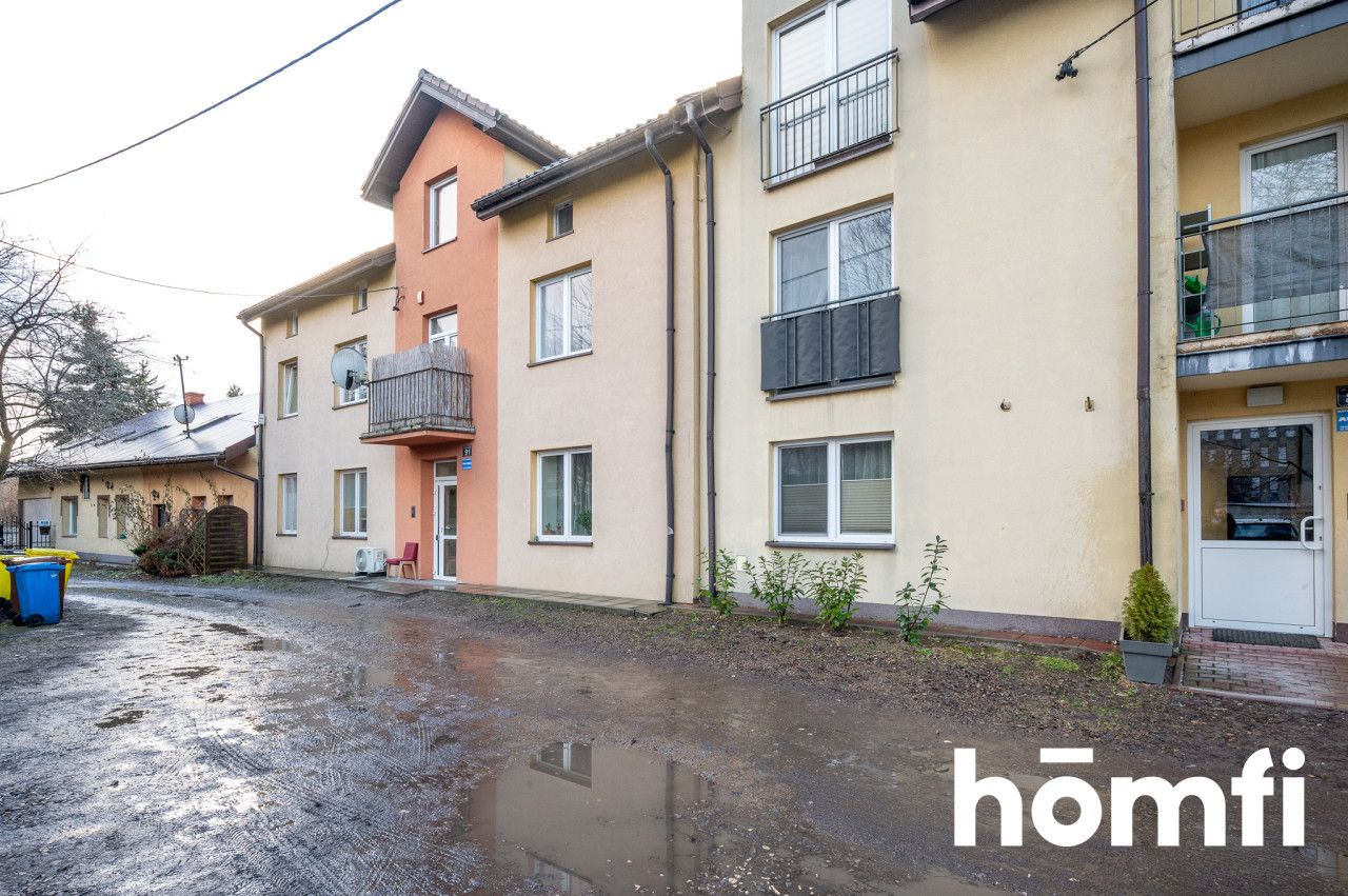 well-designed studio apartment with an area of 28.2 sqm, located in Płaszów. - Квартира - Продаж - Kraków, Podgórze