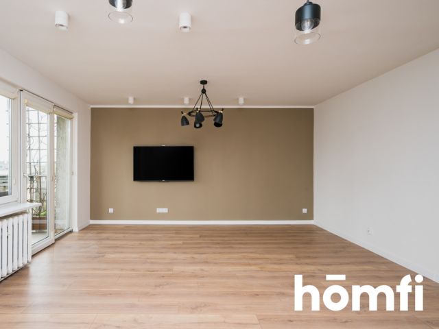 3 rooms/ 3-Room Apartment after Full Renovation/ City Skyline / os. Piastów/ Mistrzejowice - Apartment - Sale - Kraków, Nowa Huta / Mistrzejowice