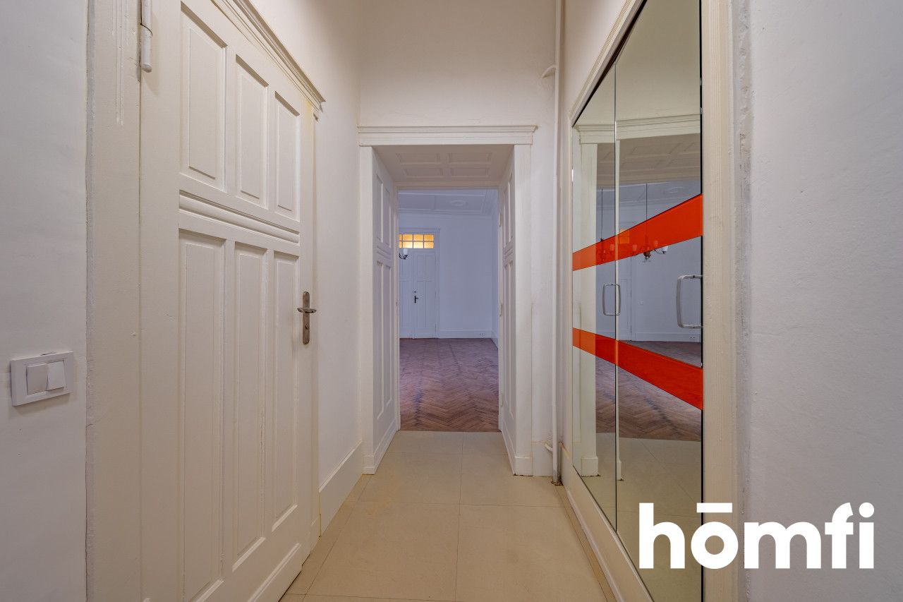 Apartment for rent in central Łódź – historic townhouse, elevator, high ceilings 3.8 m, ideal for office, clinic or residential use - Квартира - Оренда - Łódź