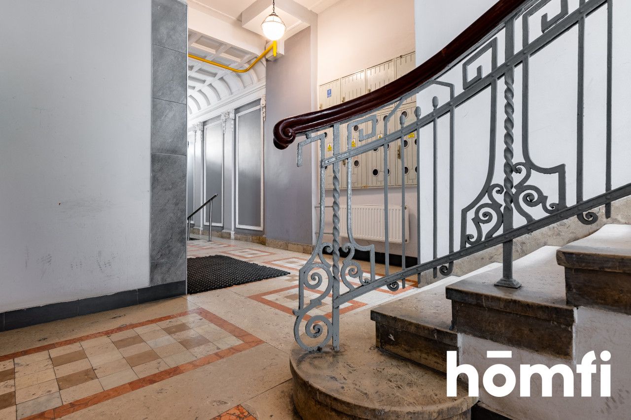 Apartment for rent in central Łódź – historic townhouse, elevator, high ceilings 3.8 m, ideal for office, clinic or residential use - Квартира - Оренда - Łódź