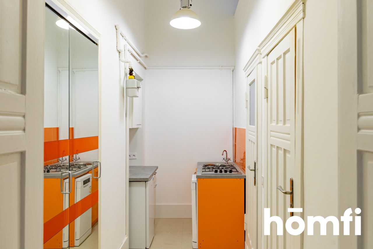 Apartment for rent in central Łódź – historic townhouse, elevator, high ceilings 3.8 m, ideal for office, clinic or residential use - Квартира - Оренда - Łódź