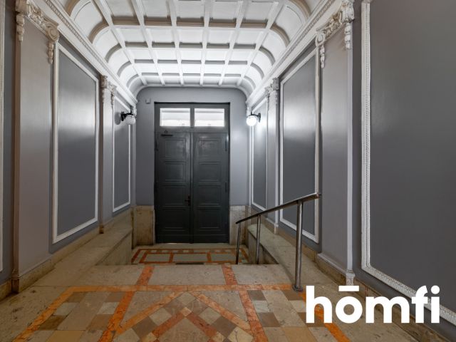 Apartment for rent in central Łódź – historic townhouse, elevator, high ceilings 3.8 m, ideal for office, clinic or residential use - Apartment - Rent - Łódź, Widzew