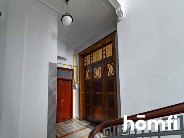 Apartment for rent in central Łódź – historic townhouse, elevator, high ceilings 3.8 m, ideal for office, clinic or residential use - Apartment - Rent - Łódź, Widzew