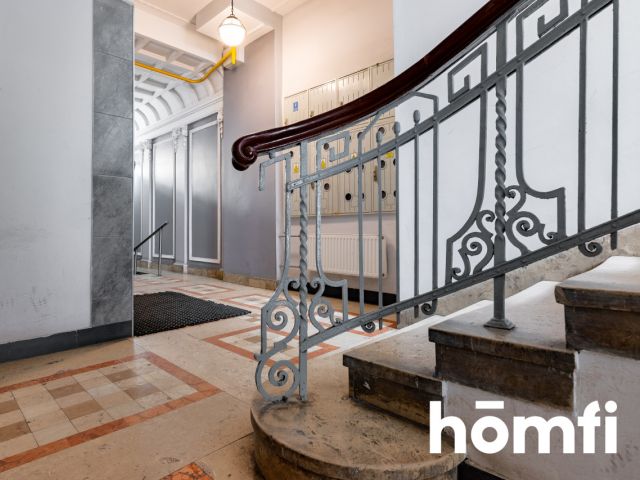 Apartment for rent in central Łódź – historic townhouse, elevator, high ceilings 3.8 m, ideal for office, clinic or residential use - Apartment - Rent - Łódź, Widzew