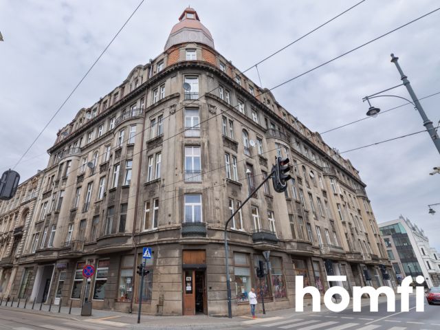 Mieszkanie do wynajęcia w centrum Łodzi w zabytkowej kamienicy z windą – wysokie 3,8 m, sztukaterie, idealne na biuro, kancelarię lub mieszkanie - Mieszkanie - Wynajem - Łódź