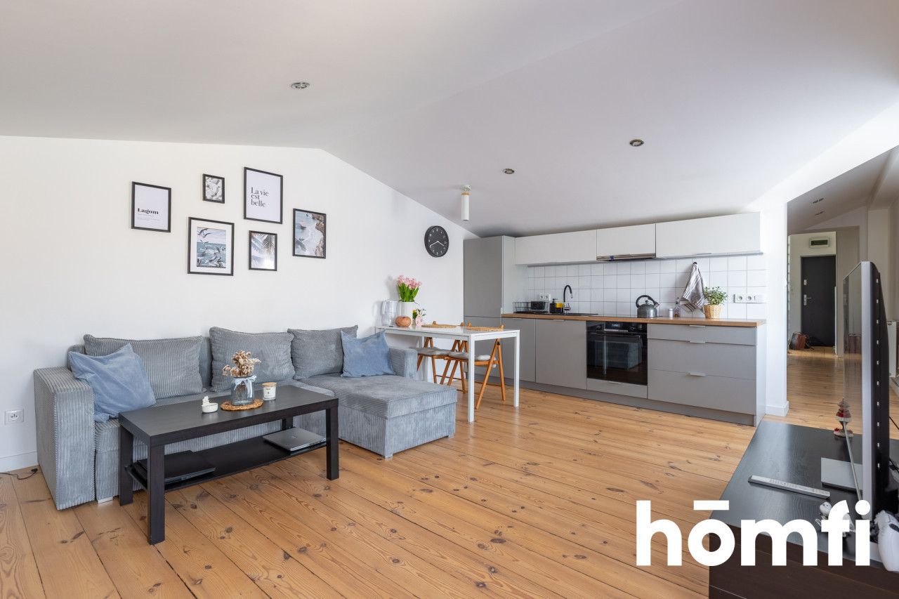 CUNIQUE 2-ROOM APARTMENT WITH LOFT IN ŁÓDŹ CITY CENTRE - Квартира - Продаж - Łódź