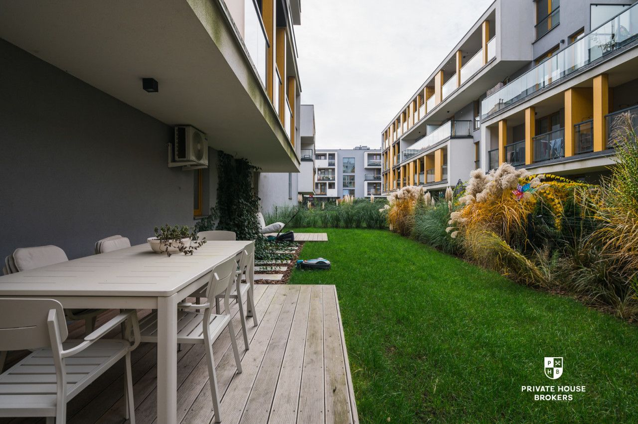 Unique one-bedroom apartment with a garden in an investment with a private park for residents - Wielicka Garden - Квартира - Продаж - Kraków, Podgórze / Podgórze