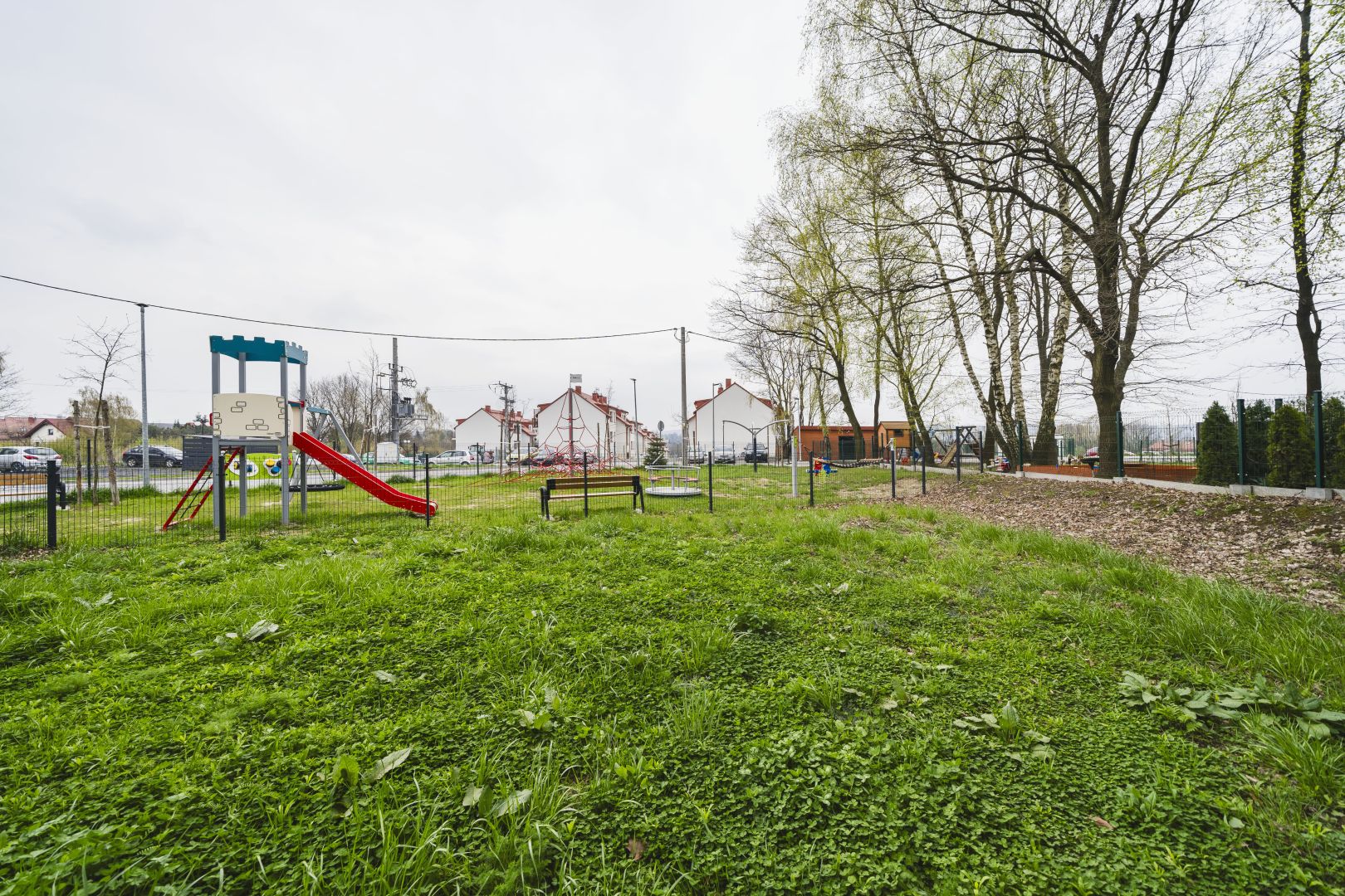 Comfortable 4-room apartment with a large garden - Квартира - Продаж - Wielicki, Wieliczka