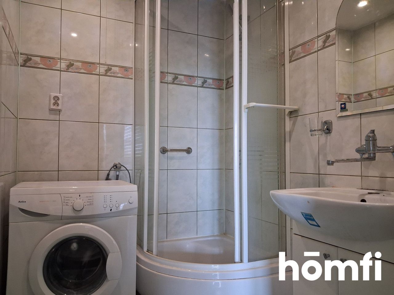 SPACIOUS 3-ROOM APARTMENT IN THE HEART OF BYTOM - Apartment - Sale - Bytom, Centrum