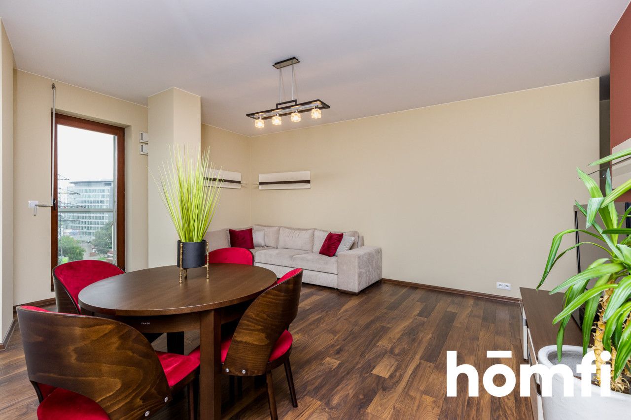 TWO-ROOM APARTMENT WITH A VIEW ON SŁUŻEWIEC - Квартира - Оренда - Warszawa, Mokotów