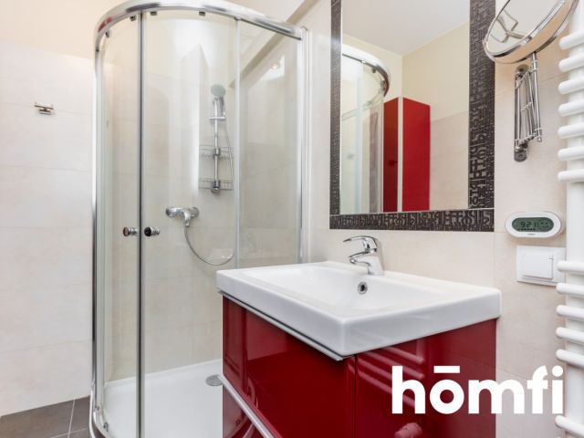 TWO-ROOM APARTMENT WITH A VIEW ON SŁUŻEWIEC - Apartment - Rent - Warszawa, Mokotów