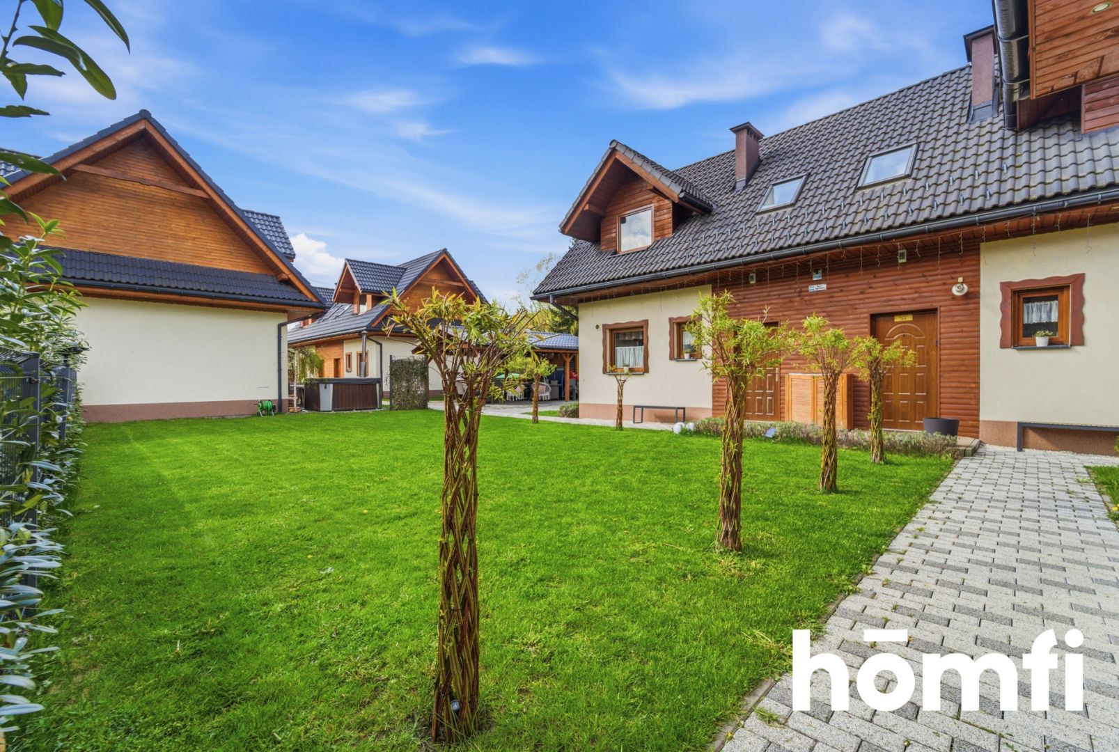 PROFITABLE COMPLEX OF 6 HOUSES IN BRENNA BY THE RIVER - Дім - Продаж - Cieszyński, Brenna / Leśnica