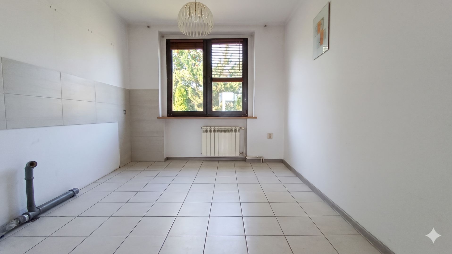 Dom Wodzisław Centrum | Nowy dach i garaż - Dom - Sprzedaż - Wodzisławski, Wodzisław Śląski / Centrum