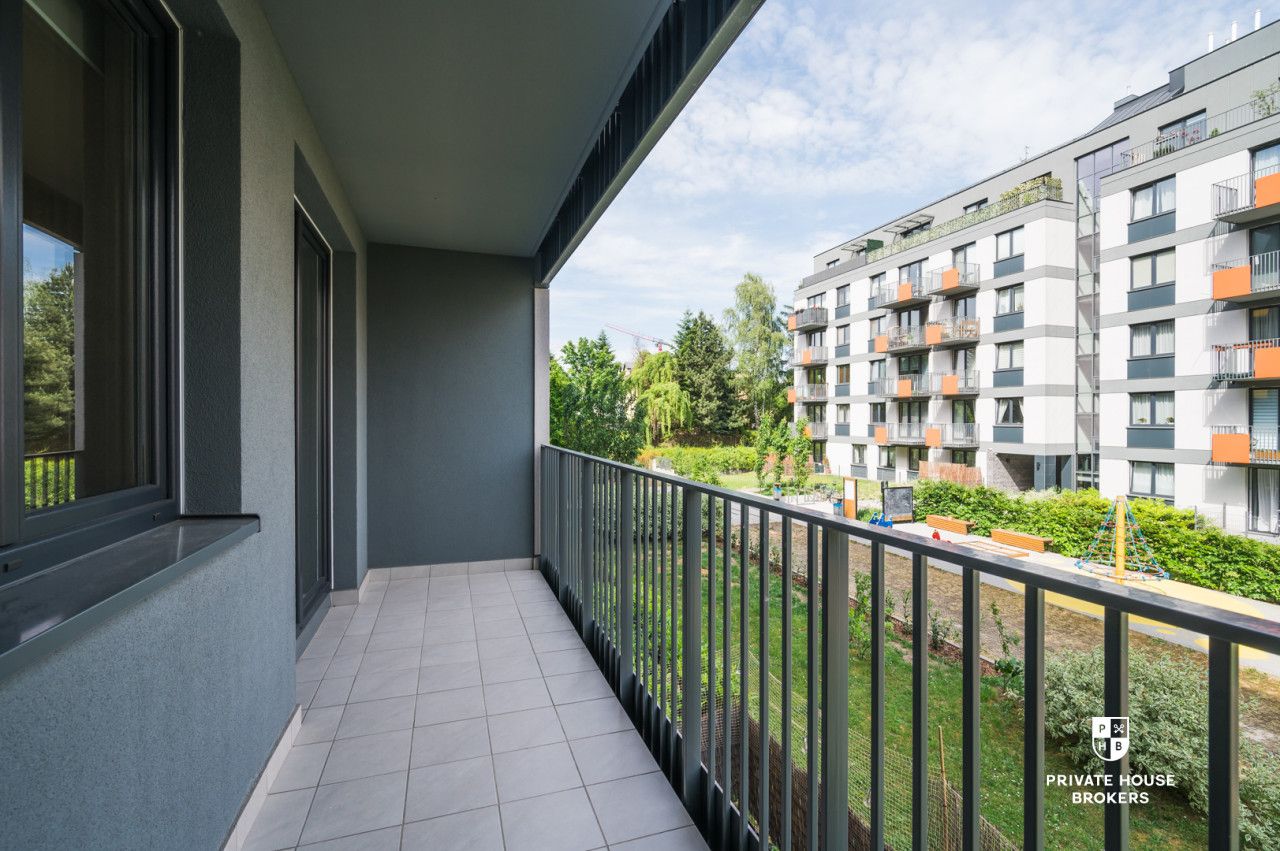 Spacious 66m three-room apartment with balcony at Głowackiego Street - Apartment - Rent - Kraków, Krowodrza / Bronowice