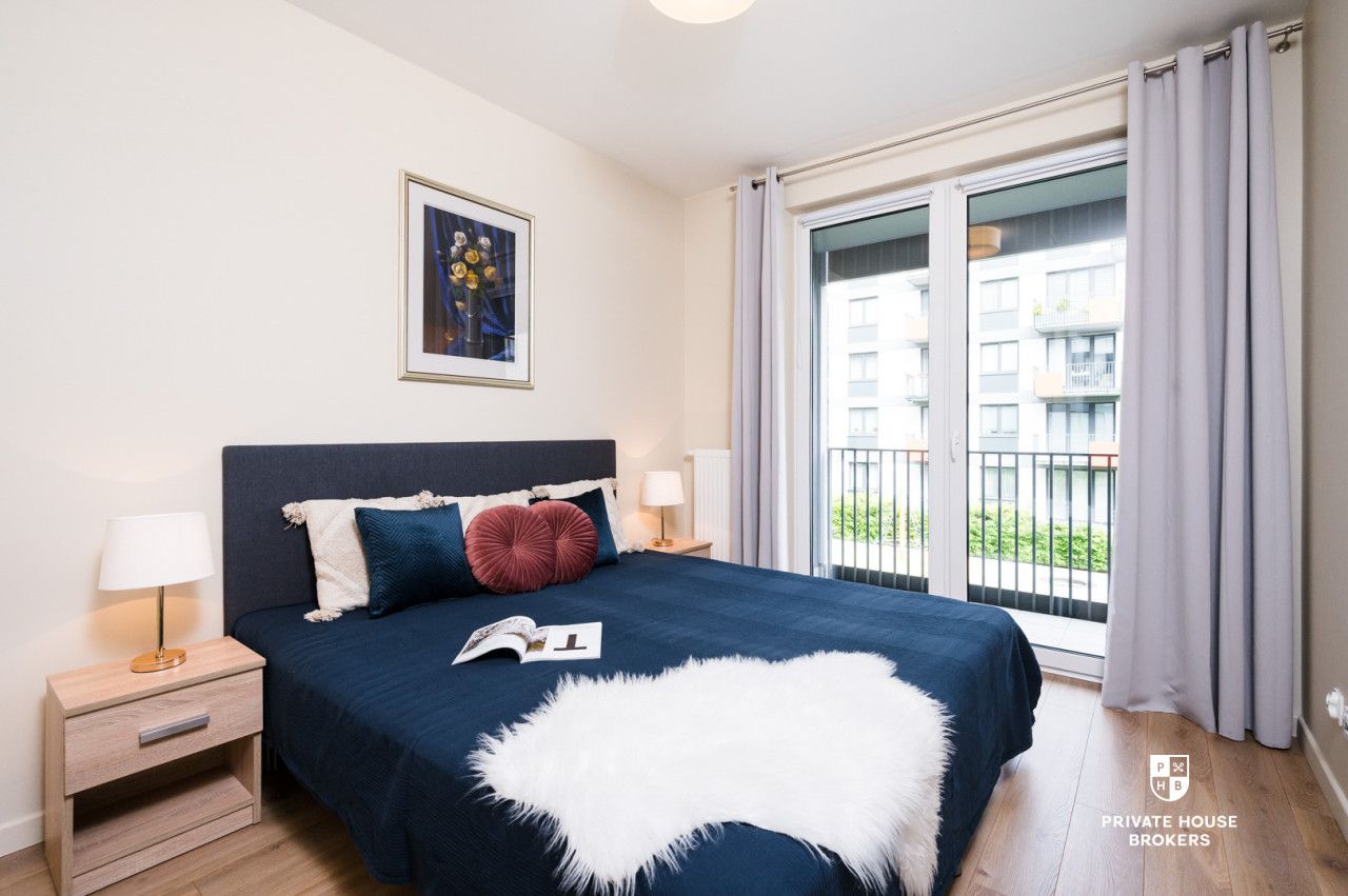 Spacious 66m three-room apartment with balcony at Głowackiego Street - Apartment - Rent - Kraków, Krowodrza / Bronowice