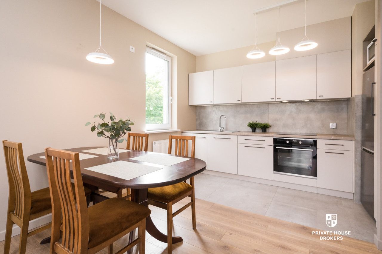 Spacious 66m three-room apartment with balcony at Głowackiego Street - Apartment - Rent - Kraków, Krowodrza / Bronowice