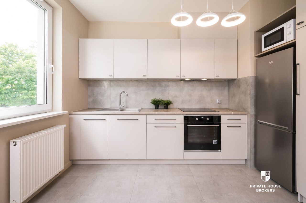 Spacious 66m three-room apartment with balcony at Głowackiego Street - Apartment - Rent - Kraków, Krowodrza / Bronowice