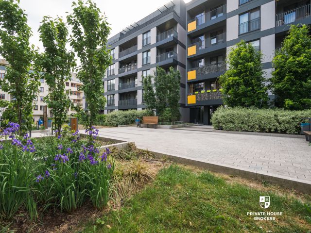 Spacious 66m three-room apartment with balcony at Głowackiego Street - Apartment - Rent - Kraków, Krowodrza / Bronowice