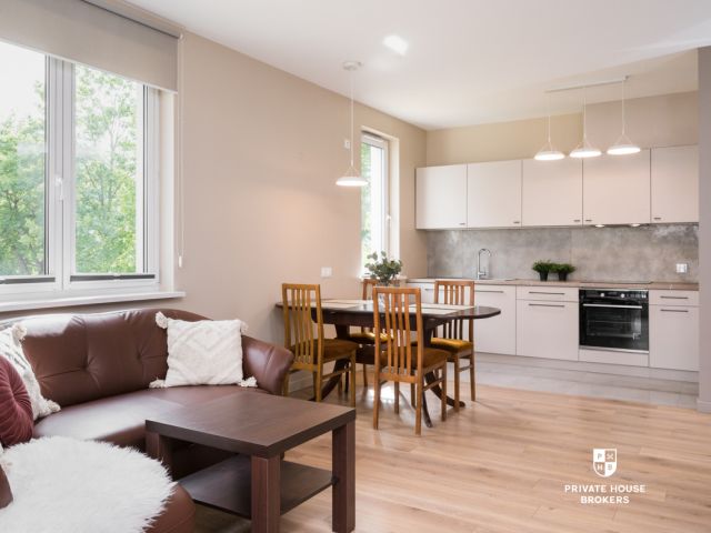 Spacious 66m three-room apartment with balcony at Głowackiego Street - Apartment - Rent - Kraków, Krowodrza / Bronowice