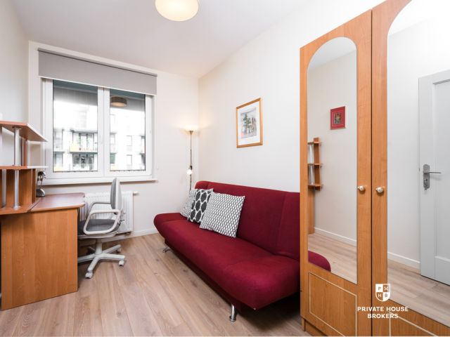 Spacious 66m three-room apartment with balcony at Głowackiego Street - Apartment - Rent - Kraków, Krowodrza / Bronowice