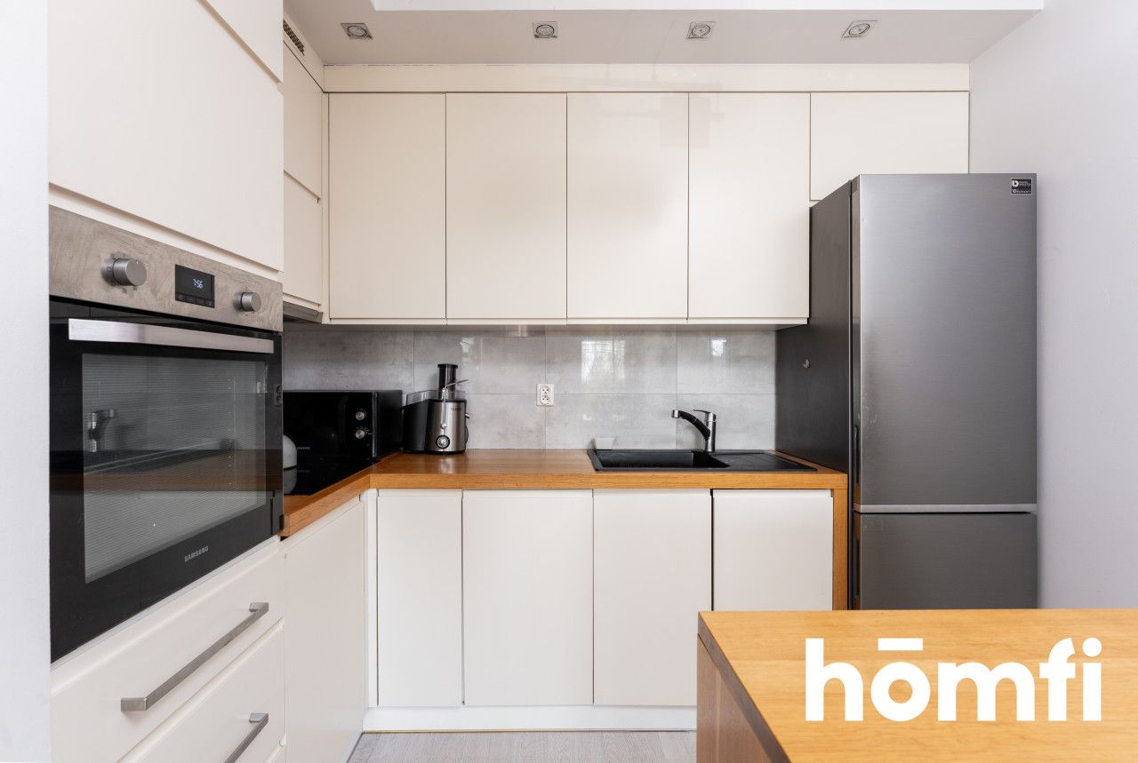 Spacious 3-room apartment with a large balcony - Apartment - Sale - Piaseczyński, Piaseczno / Józefosław