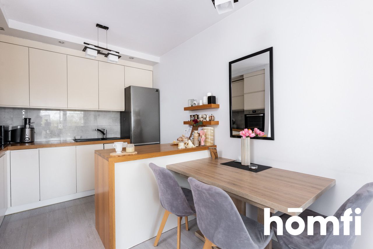 Spacious 3-room apartment with a large balcony - Apartment - Sale - Piaseczyński, Piaseczno / Józefosław