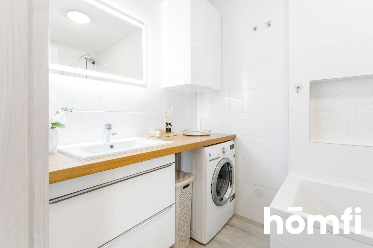 Spacious 3-room apartment with a large balcony - Apartment - Sale - Piaseczyński, Piaseczno / Józefosław