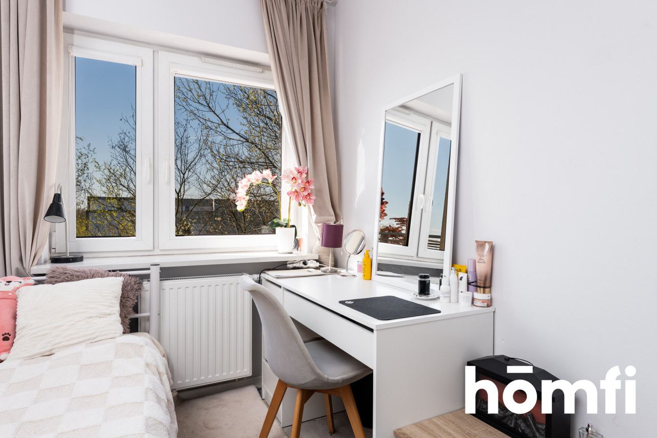 Spacious 3-room apartment with a large balcony - Apartment - Sale - Piaseczyński, Piaseczno / Józefosław