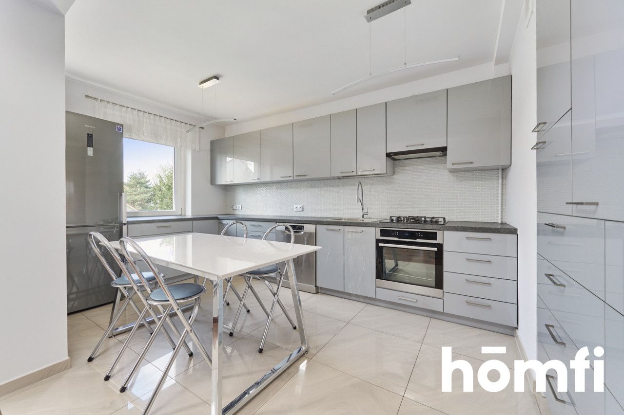 Spacious 4-room apartment on Kiemliczów Street | Close to the airport - Apartment - Rent - Wrocław, Fabryczna / Żerniki