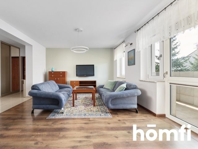 Spacious 4-room apartment on Kiemliczów Street | Close to the airport - Apartment - Rent - Wrocław, Fabryczna / Żerniki