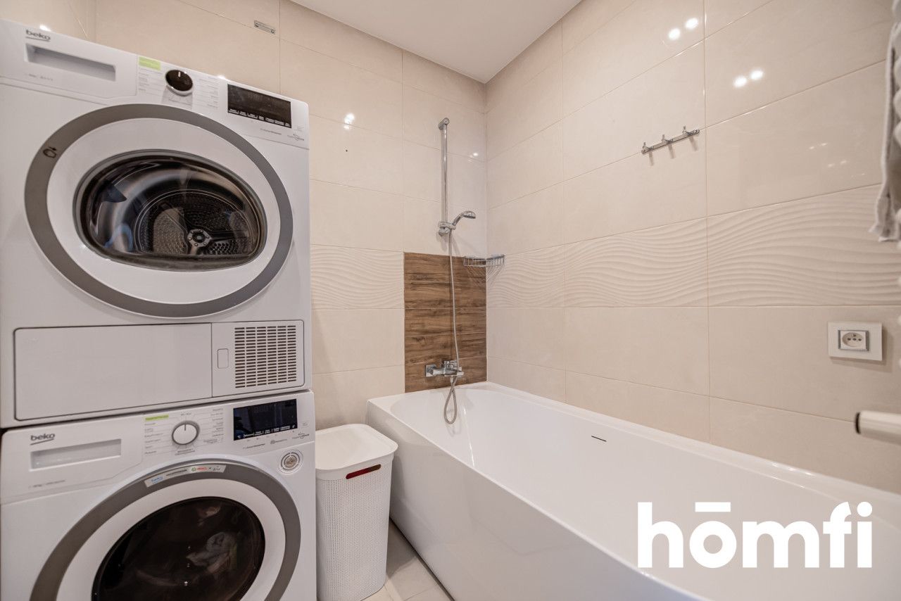 Elegant and spacious apartment with two parking spaces in a gated community in Radom - Квартира - Продаж - Radom, Ustronie