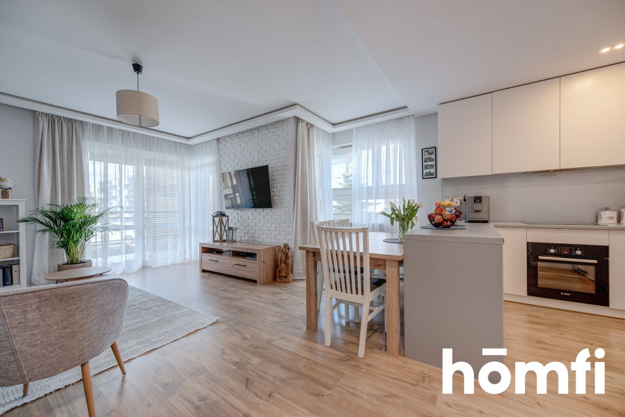 Elegant and spacious apartment with two parking spaces in a gated community in Radom - Квартира - Продаж - Radom, Ustronie