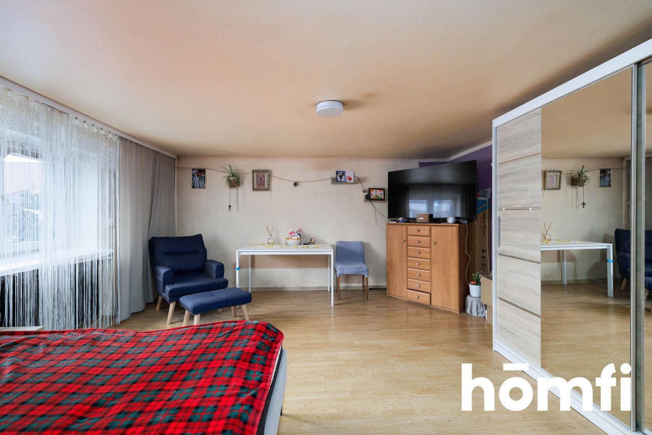 SINGLE-FAMILY HOUSE IN A QUIET NEIGHBORHOOD IN NEED OF RENOVATION - House - Sale - Wielicki, Niepołomice