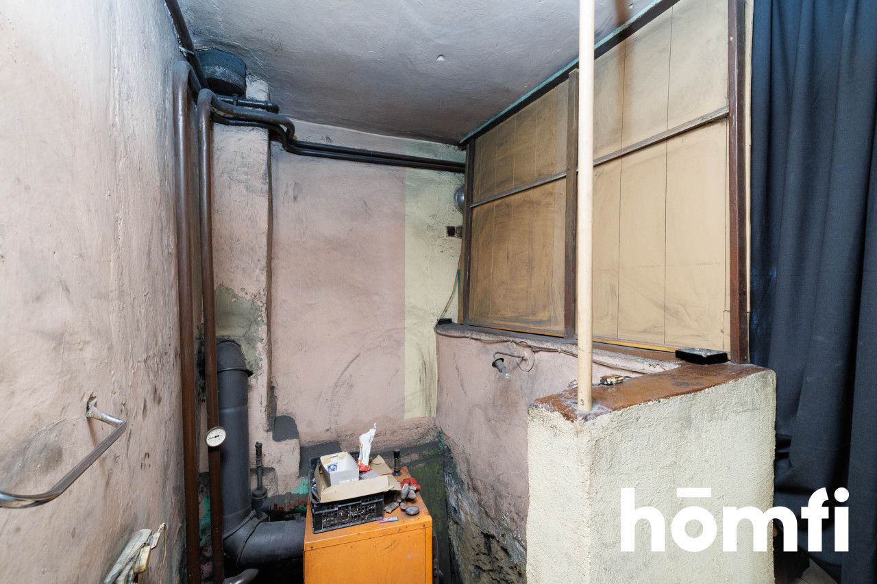 SINGLE-FAMILY HOUSE IN A QUIET NEIGHBORHOOD IN NEED OF RENOVATION - House - Sale - Wielicki, Niepołomice