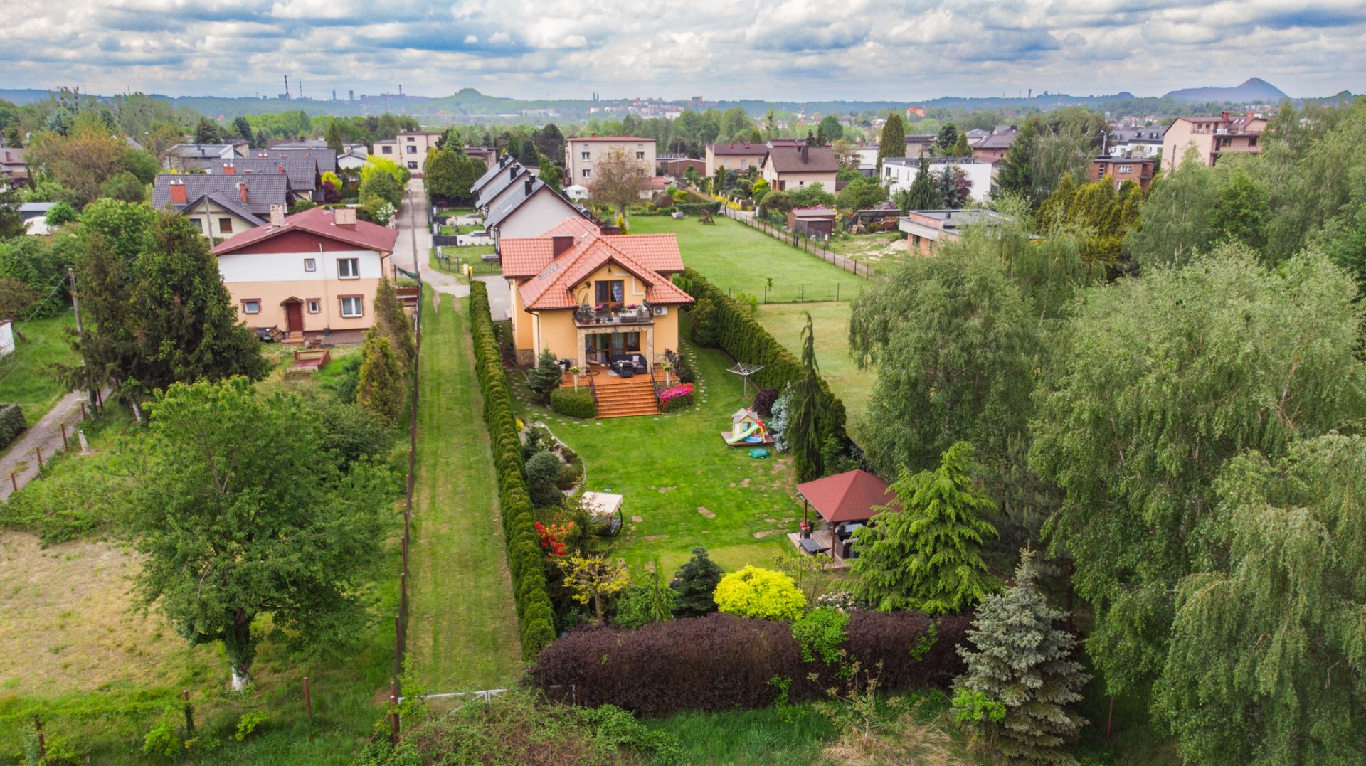 Exceptional Premium Home in the Zamysłów District - Дім - Продаж - Rybnik, Zamysłów