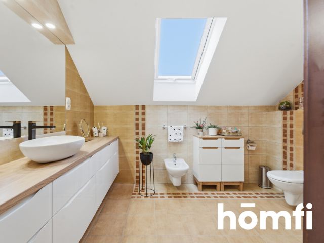 Exceptional Premium Home in the Zamysłów District - Дім - Продаж - Rybnik, Zamysłów