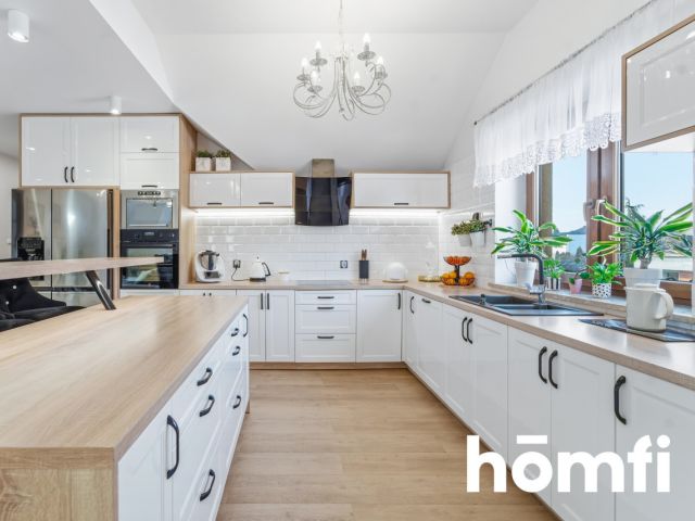 Exceptional Premium Home in the Zamysłów District - Дім - Продаж - Rybnik, Zamysłów