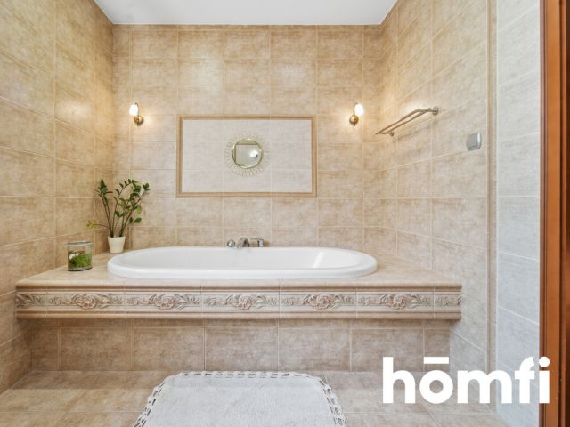 Exceptional Premium Home in the Zamysłów District - Дім - Продаж - Rybnik, Zamysłów