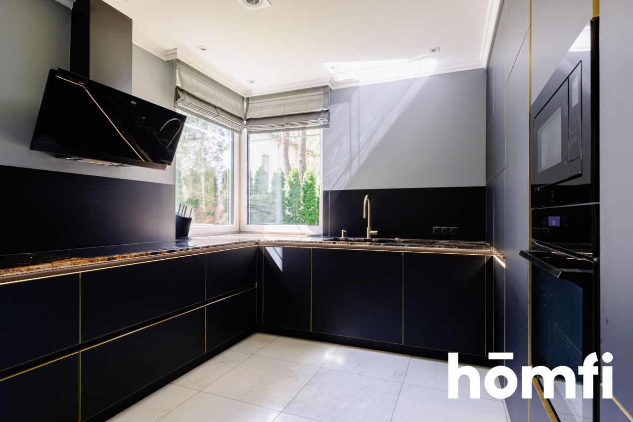 Stylish home by the forest | large plot | move-in ready - Дім - Продаж - Piaseczyński, Lesznowola / Magdalenka