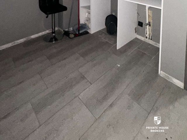 Przestronny lokal z witryną i klimatyzacją o powierzchni 97 m2, ul. Grzegórzecka/ Daszyńskiego - Lokal użytkowy - Wynajem - Kraków, Śródmieście / Grzegórzki