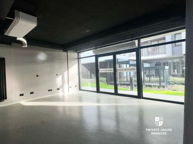 Przestronny lokal z witryną i klimatyzacją o powierzchni 97 m2, ul. Grzegórzecka/ Daszyńskiego - Lokal użytkowy - Wynajem - Kraków, Śródmieście / Grzegórzki
