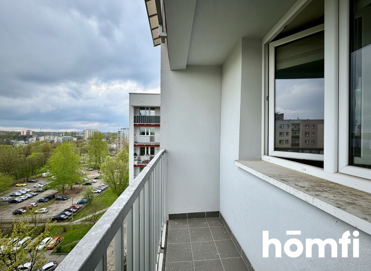 Lakeside Living: 9th Floor 1BR Flat in Sosnowiec - Apartment - Sale - Sosnowiec, Stary Sosnowiec