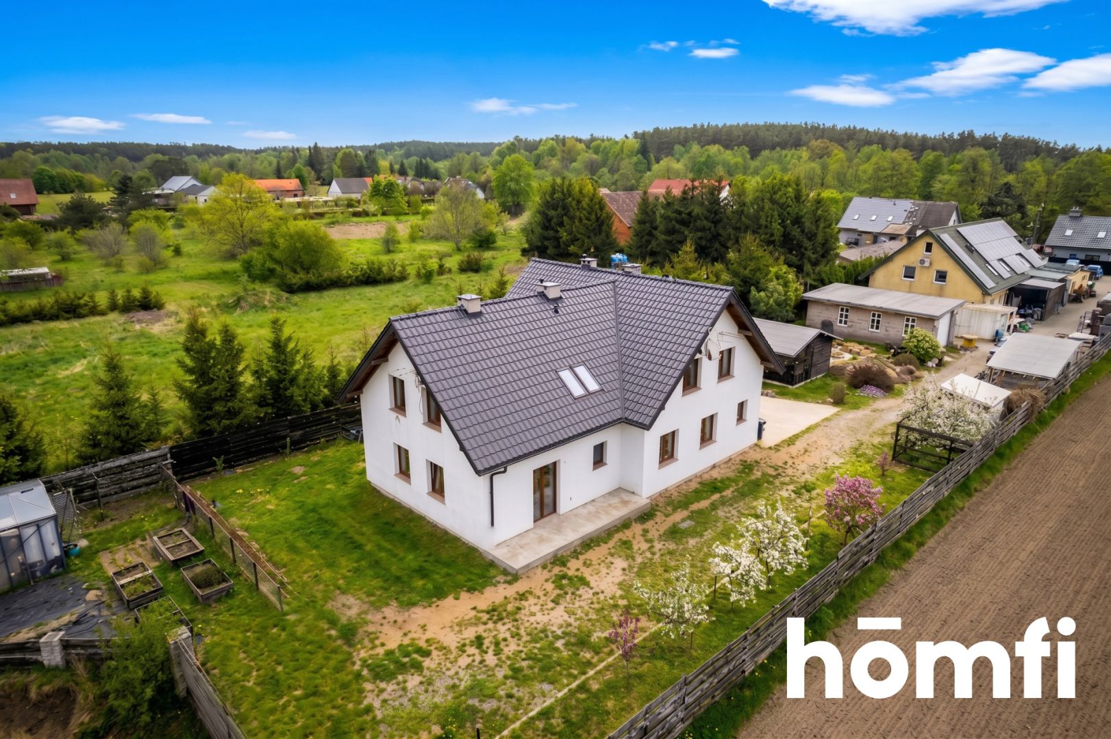 Comfortable Family Home by the River – Myki - House - Sale - Olsztyński, Dywity / Myki
