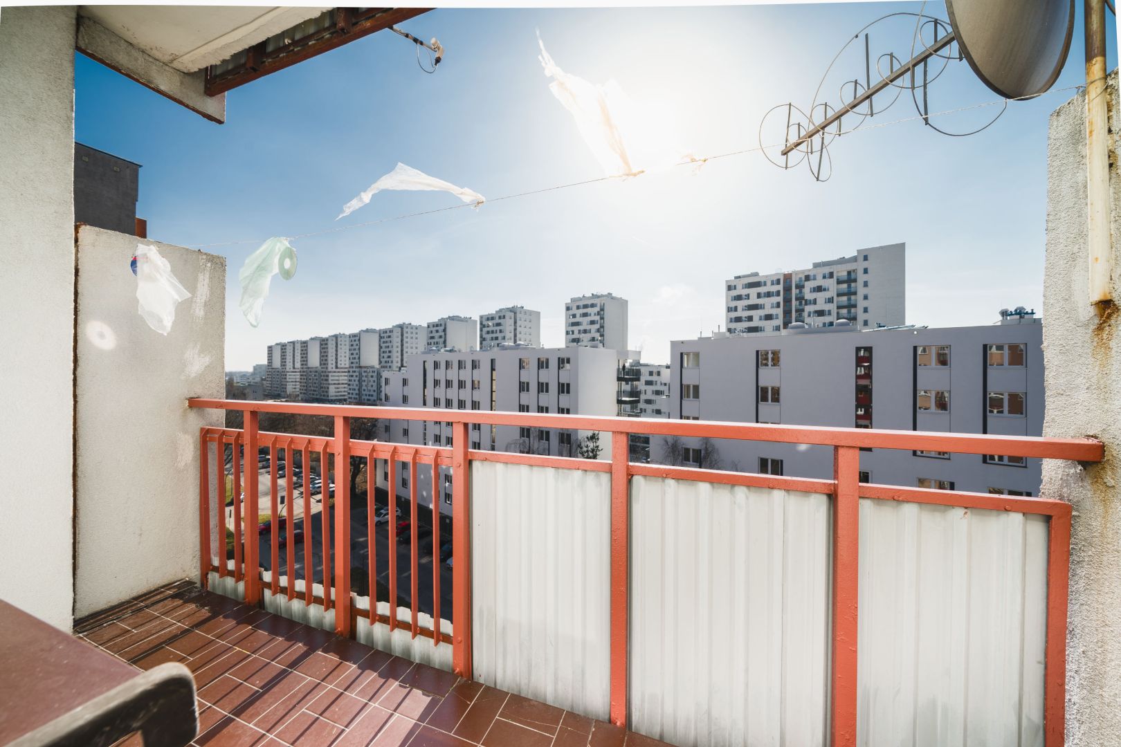 Live in the clouds! Beautiful, renovated 3-room apartment with a view – Os. Dywizjonu 303 - Apartment - Rent - Kraków, Nowa Huta / Czyżyny