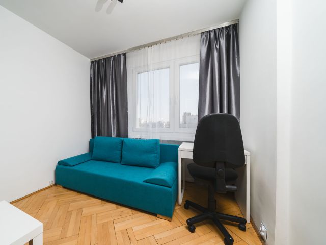 Live in the clouds! Beautiful, renovated 3-room apartment with a view – Os. Dywizjonu 303 - Квартира - Оренда - Kraków, Nowa Huta / Czyżyny