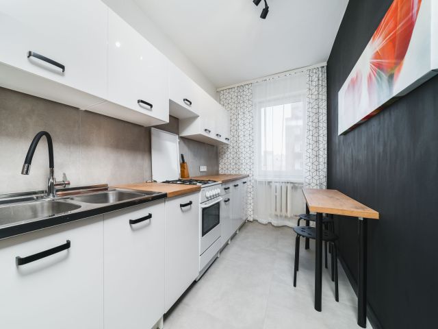 Live in the clouds! Beautiful, renovated 3-room apartment with a view – Os. Dywizjonu 303 - Квартира - Оренда - Kraków, Nowa Huta / Czyżyny