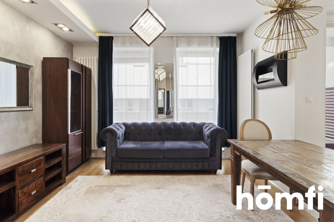 a spacious, three-room apartment with an area of 76.62 m² - Apartment - Rent - Warszawa, Śródmieście