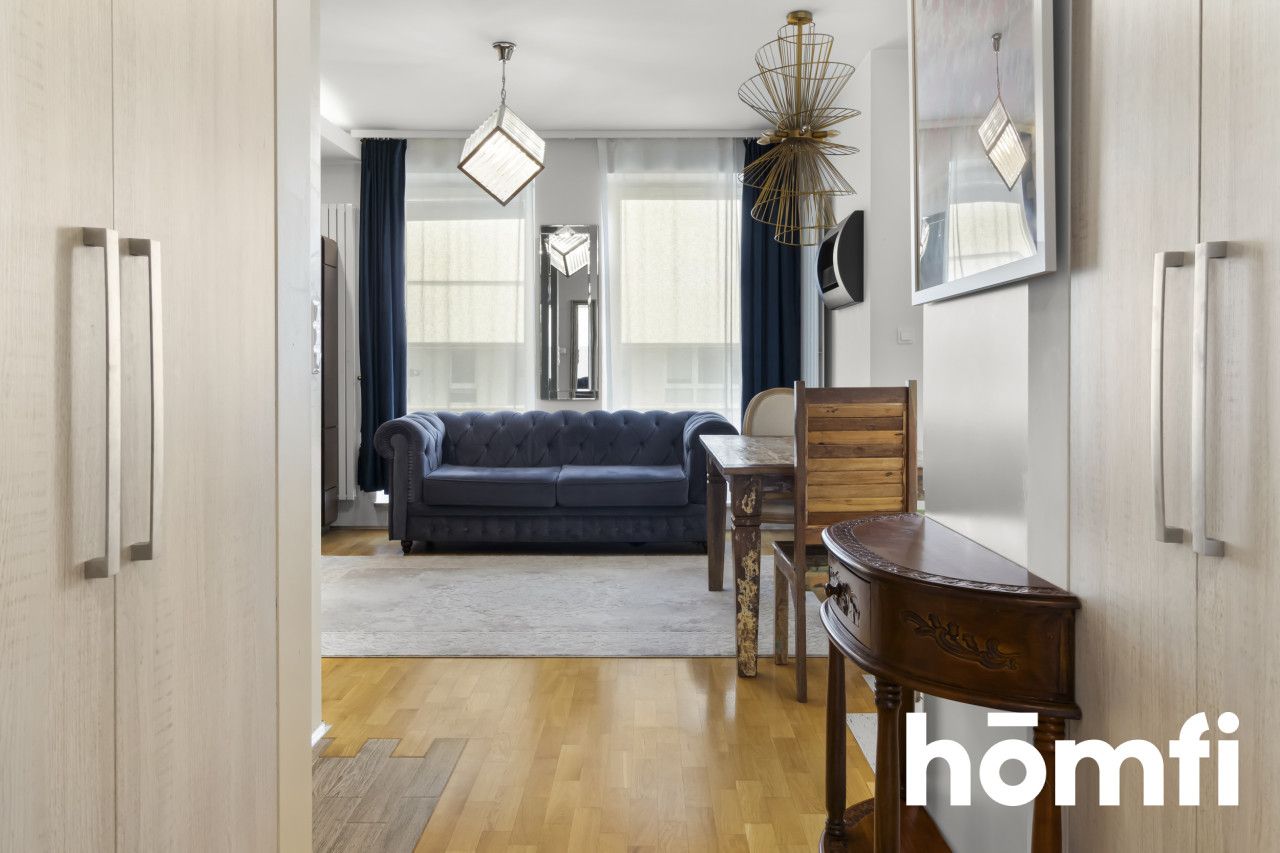 a spacious, three-room apartment with an area of 76.62 m² - Apartment - Rent - Warszawa, Śródmieście