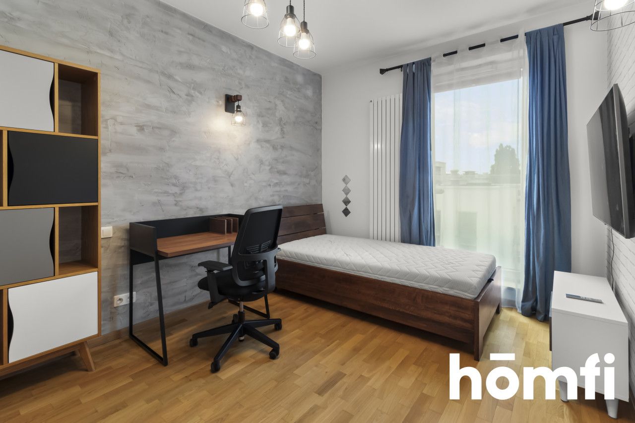 a spacious, three-room apartment with an area of 76.62 m² - Apartment - Rent - Warszawa, Śródmieście