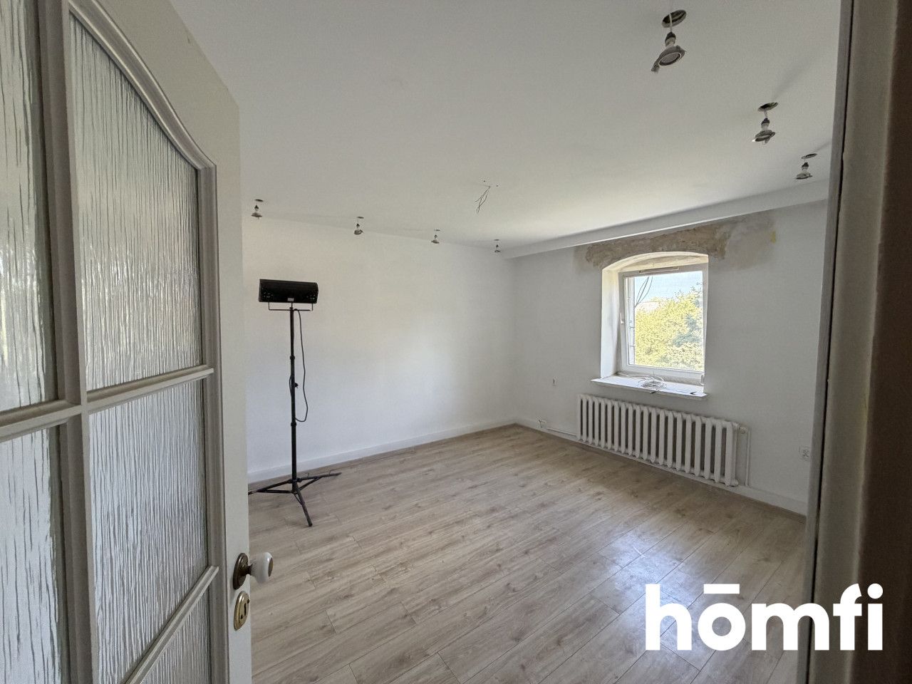 SPACIOUS APARTMENT WITH HUGE POTENTIAL - Apartment - Sale - Szamotulski, Szamotuły / Pamiątkowo